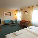 Palace Hotel