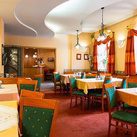 Hotel Palace Pilzno